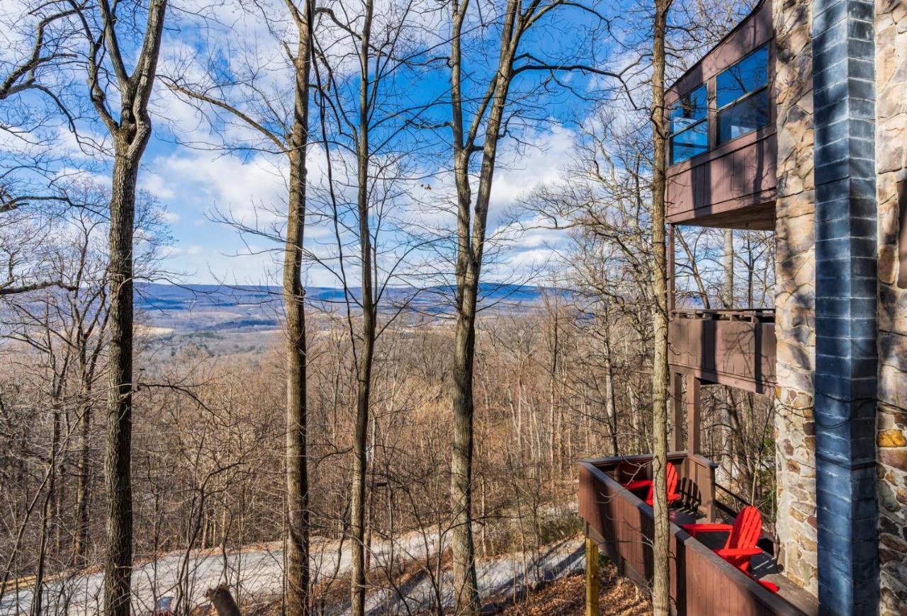 Inwood Amazing Views, Hot Tub, Fire Pit, Deck & Fireplace מראה חיצוני תמונה