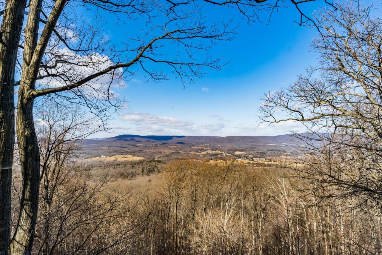 Inwood Amazing Views, Hot Tub, Fire Pit, Deck & Fireplace מראה חיצוני תמונה