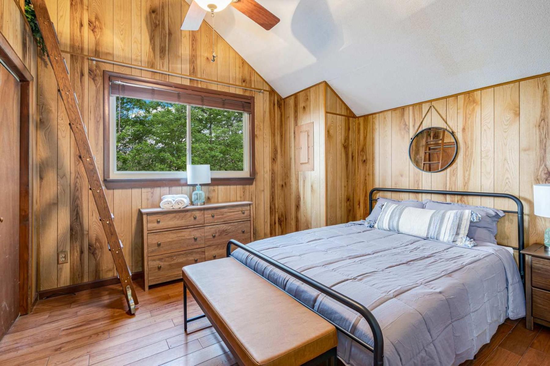 Inwood Amazing Views, Hot Tub, Fire Pit, Deck & Fireplace מראה חיצוני תמונה