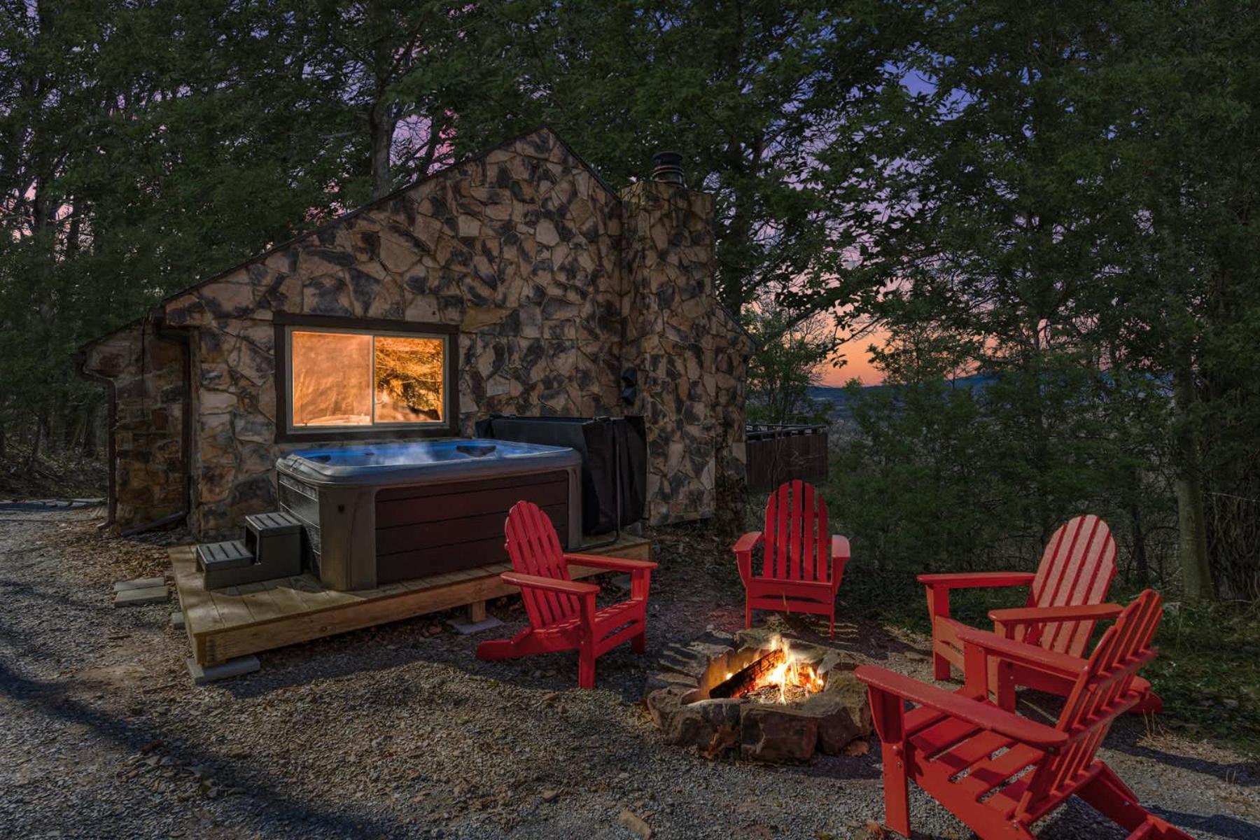 Inwood Amazing Views, Hot Tub, Fire Pit, Deck & Fireplace מראה חיצוני תמונה